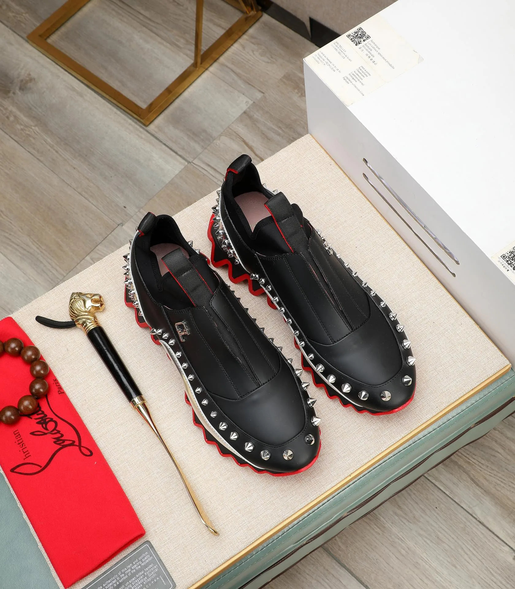 Men's shoes 💰720 (high-end goods) Christian Louboutin (CL red sole shoes) counter series, casual sneakers for couples 📢 📢 📢 Exclusive hot style release 🎈🎈💪 Movable latex feet 👻 Finished outsole line [Proud] 😝Male 38#-46, global supply 😝 [Top version]: Original imported genuine leather upper, top original leather lining, original molded TPU outsole, original 1:1 detail processing, original shoe last,